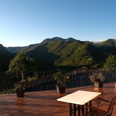 El Mirador De Fuentes Del Narcea 호텔 Moncó 외부 사진