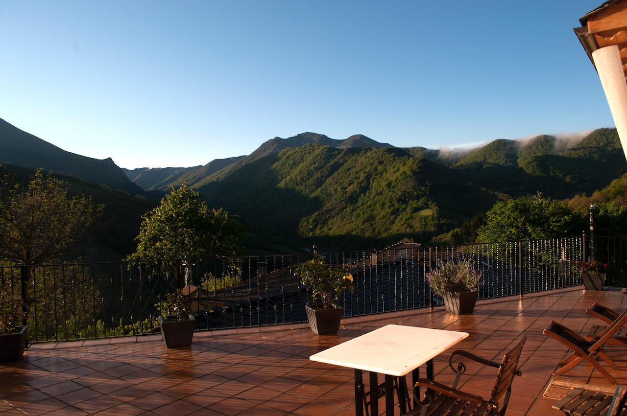 El Mirador De Fuentes Del Narcea 호텔 Moncó 외부 사진